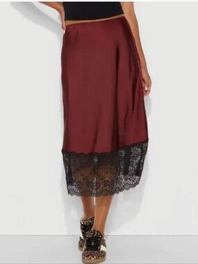 NwT wild fable Burgundy Midi Slip Skirt with Black Lace Hem (Size:Large )